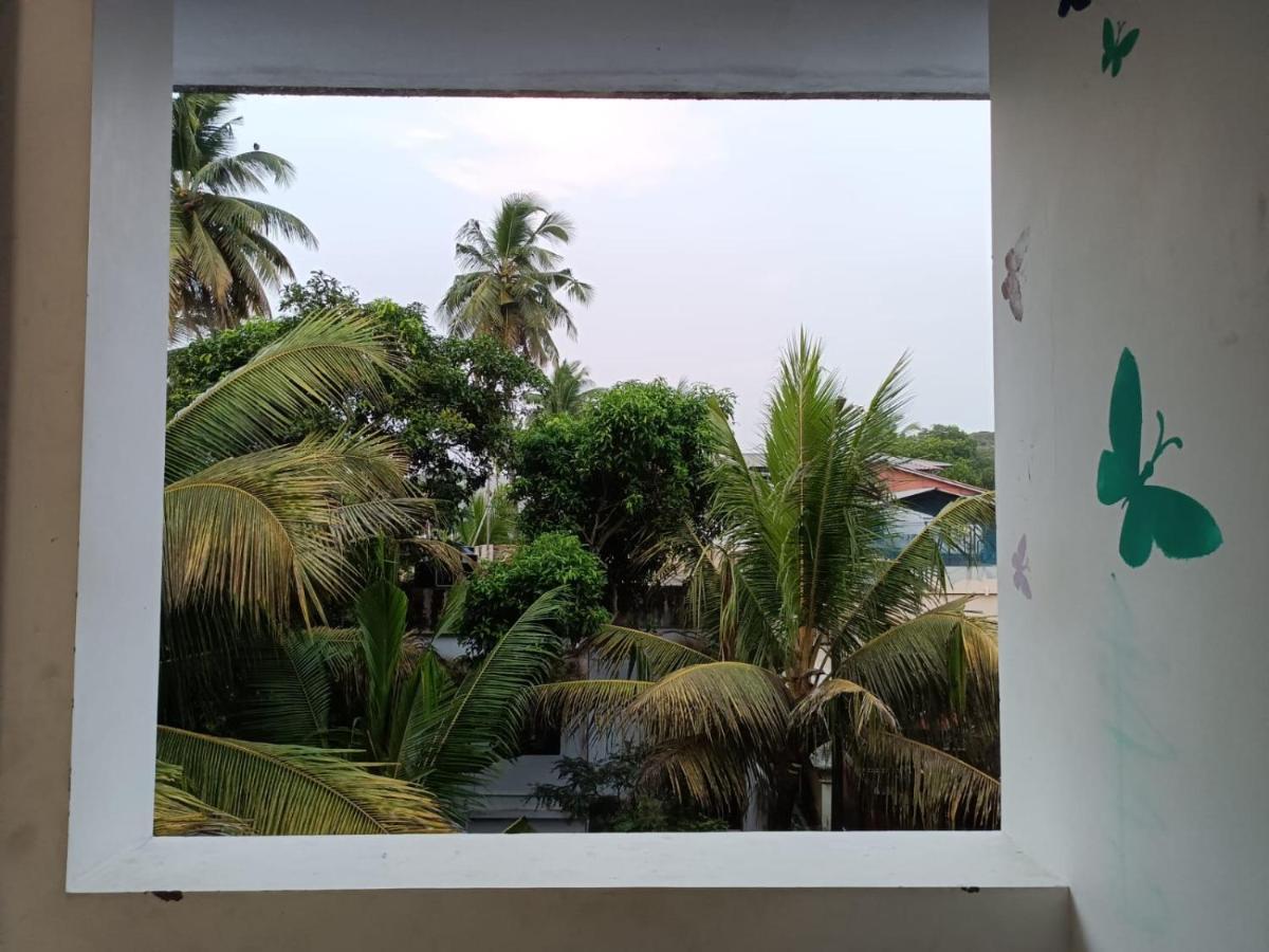 Апартаменти Nest Kochi Екстер'єр фото